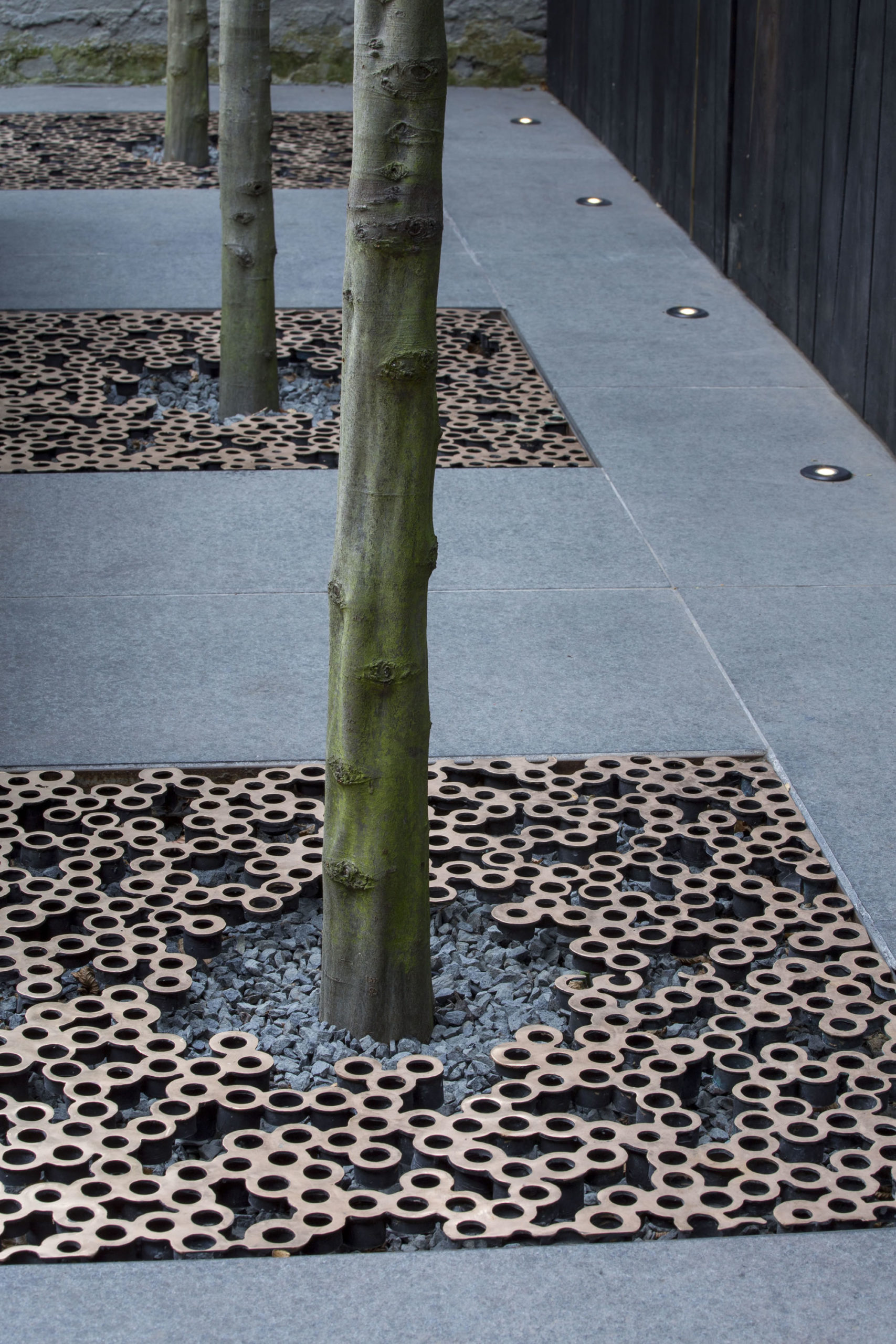 Tom Price - Bronze Tree Grilles